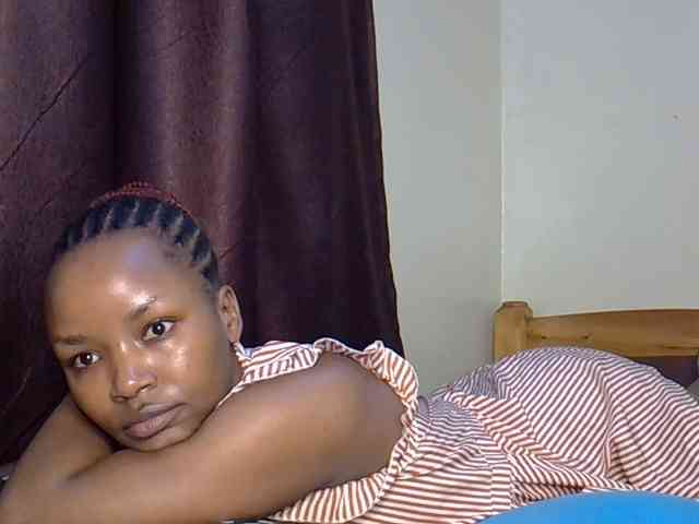 Sweetroshana webcam