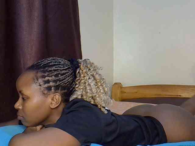 Sweetroshana webcam