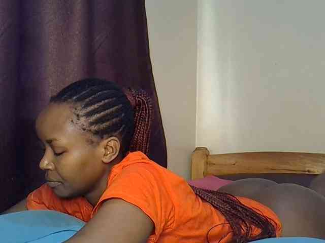 Sweetroshana webcam