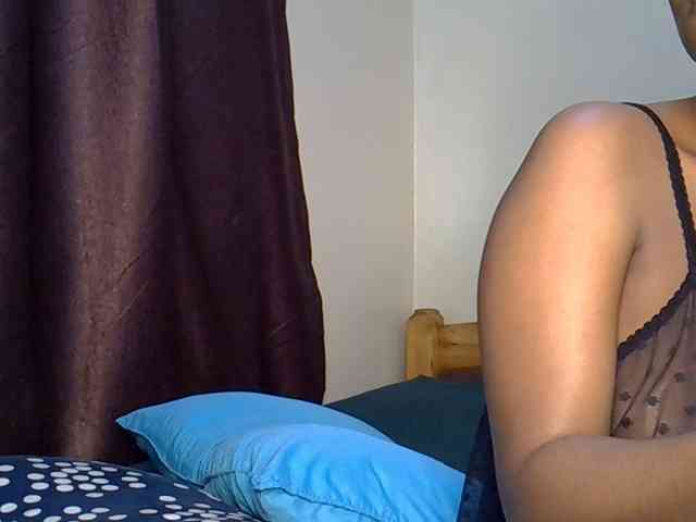 Sweetroshana webcam