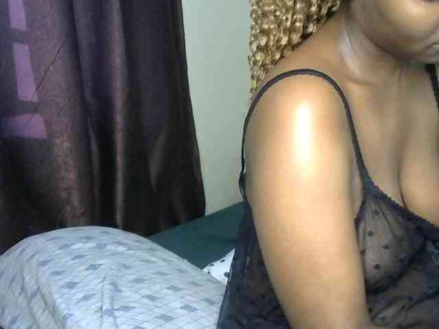Sweetroshana webcam