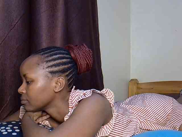 Sweetroshana webcam
