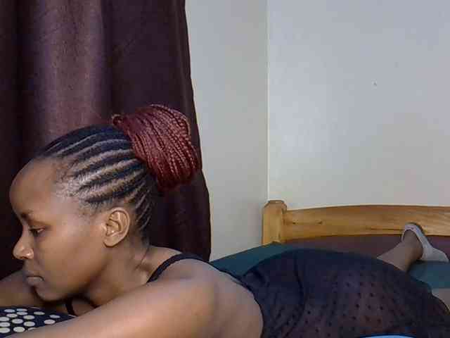 Sweetroshana webcam