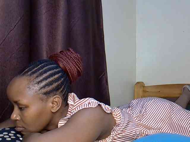 Sweetroshana webcam