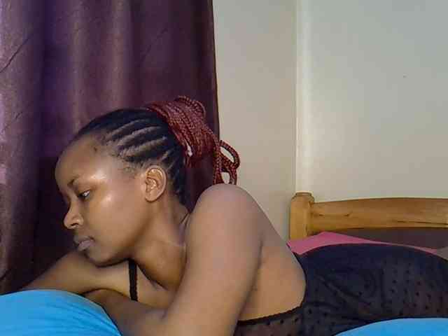 Sweetroshana webcam
