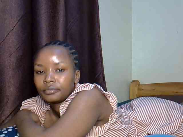 Sweetroshana webcam