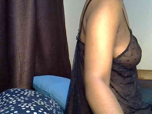 Sweetroshana webcam