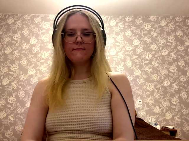 LaceyCockrell's BongaCams show and profile