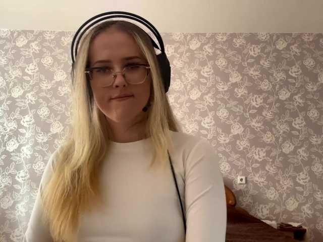 Lacey Cockrell (LaceyCockrell)