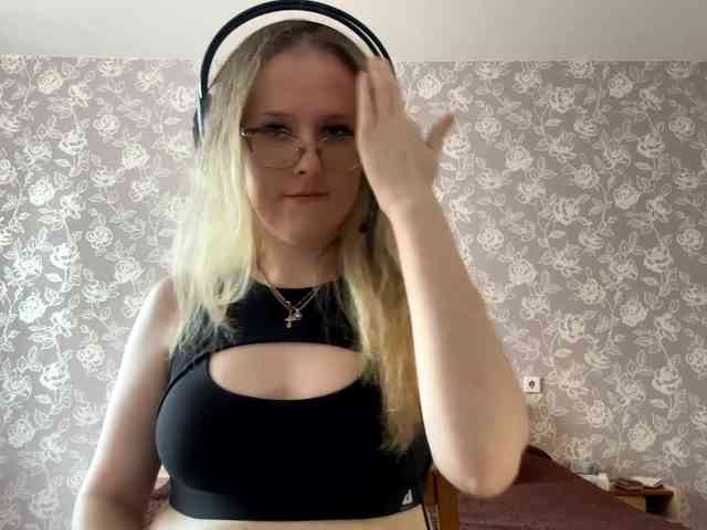 LaceyCockrell webcam