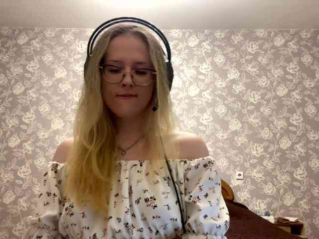 LaceyCockrell webcam