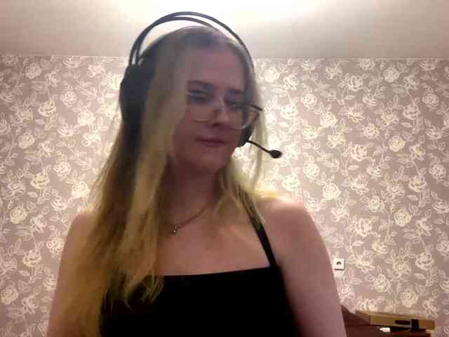 LaceyCockrell webcam