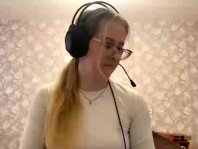 LaceyCockrell webcam