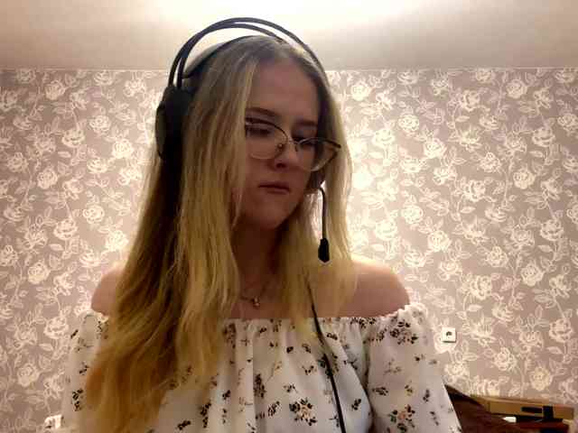 LaceyCockrell webcam