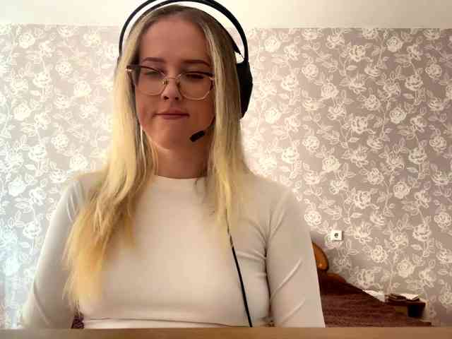 LaceyCockrell webcam