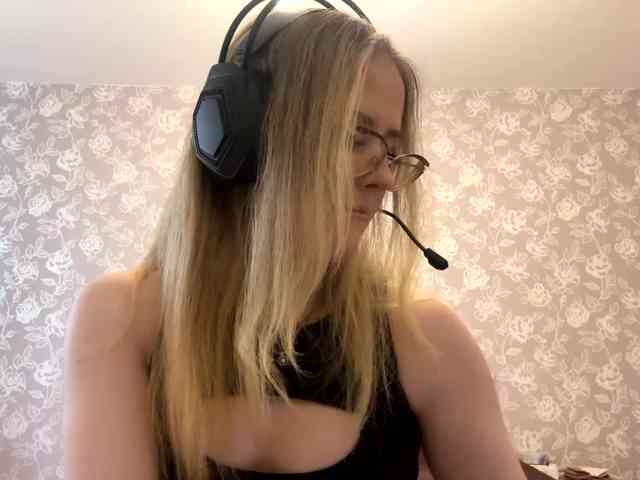 LaceyCockrell webcam