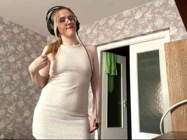 LaceyCockrell webcam