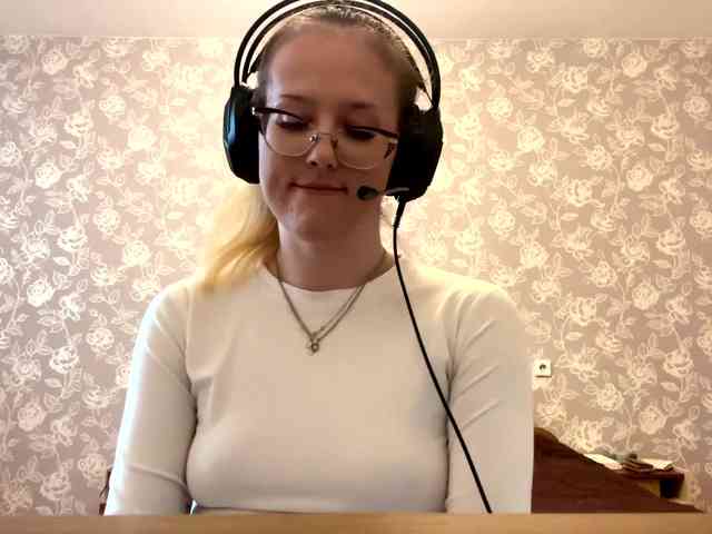 LaceyCockrell webcam