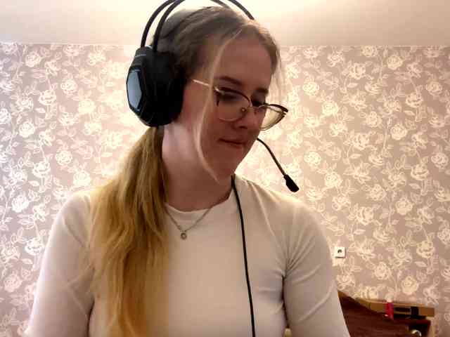 LaceyCockrell webcam