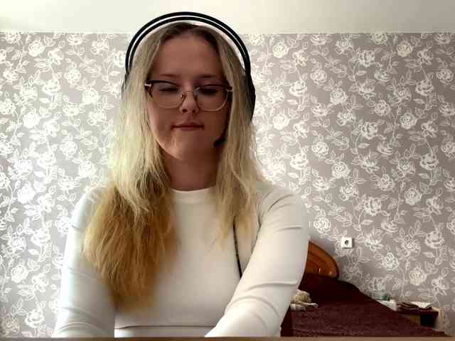 LaceyCockrell webcam