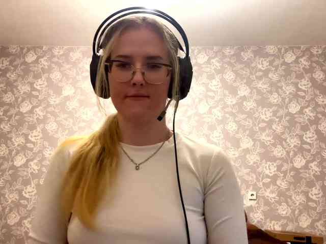 LaceyCockrell webcam