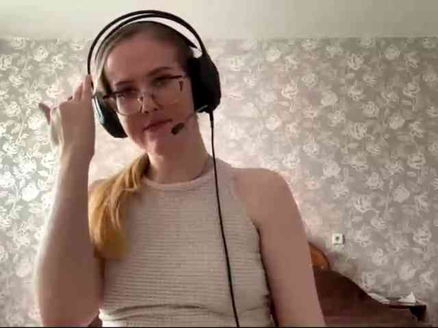 LaceyCockrell webcam