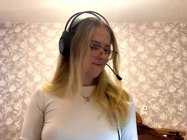LaceyCockrell webcam