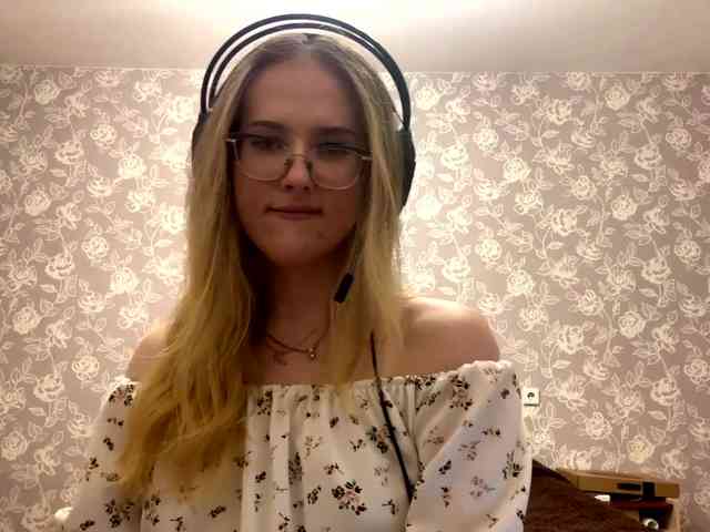 LaceyCockrell webcam