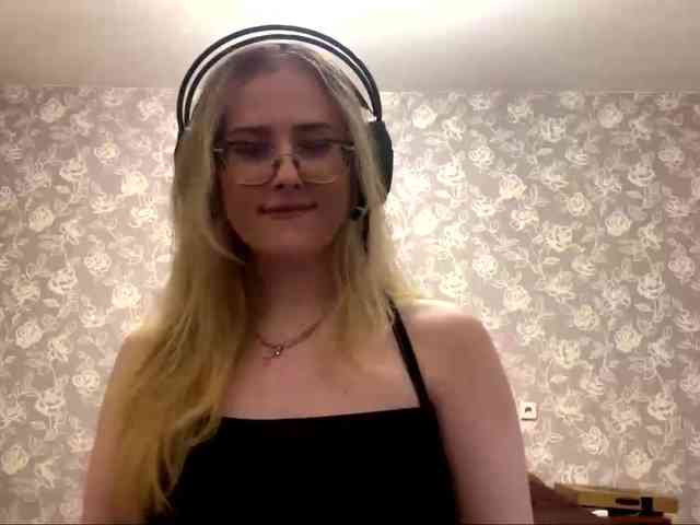 LaceyCockrell webcam