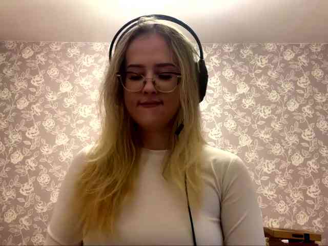 LaceyCockrell webcam