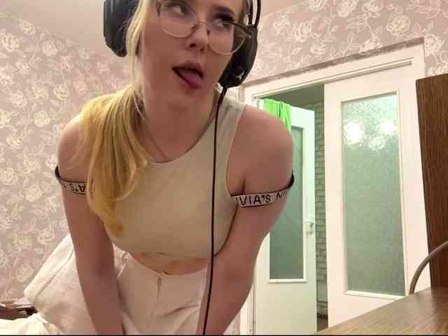 LaceyCockrell webcam