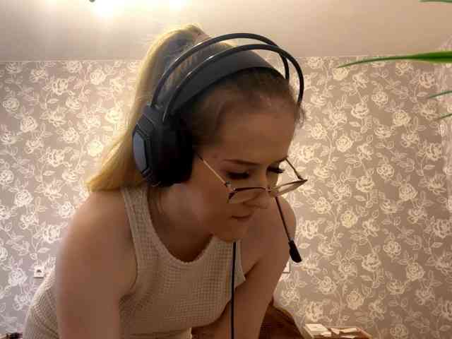 LaceyCockrell webcam