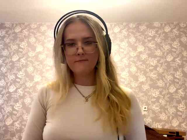 LaceyCockrell webcam