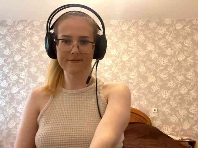 LaceyCockrell webcam
