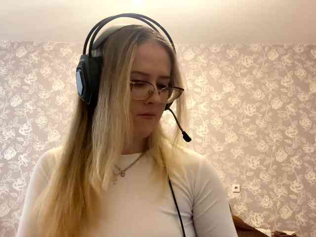 LaceyCockrell webcam