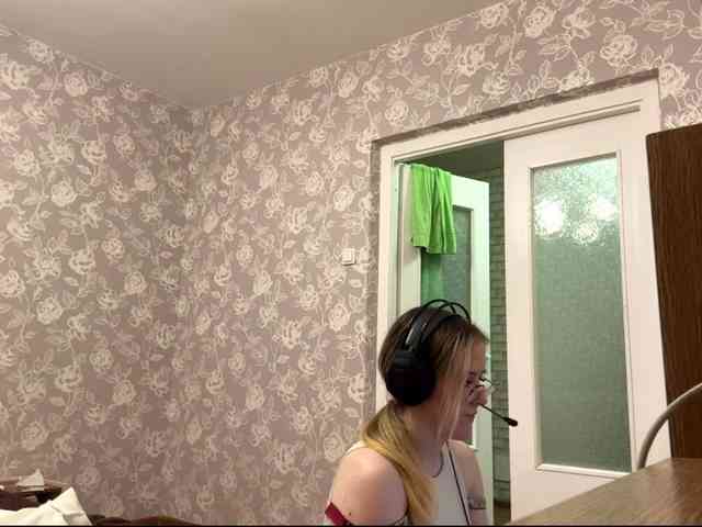 LaceyCockrell webcam
