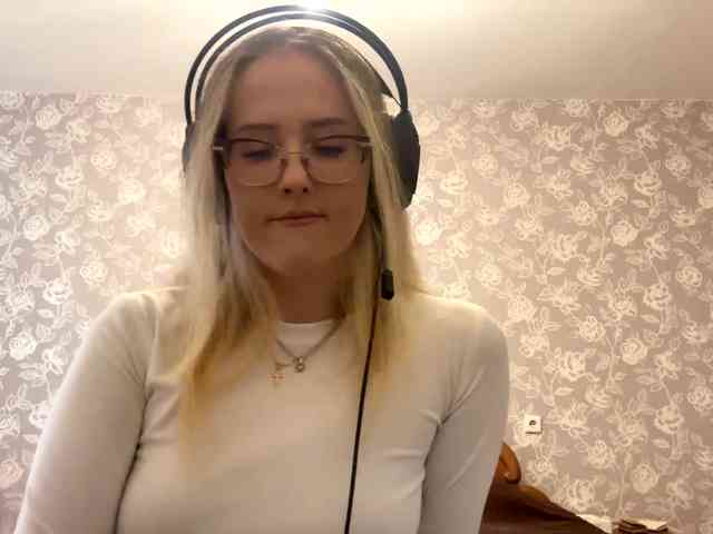 LaceyCockrell webcam