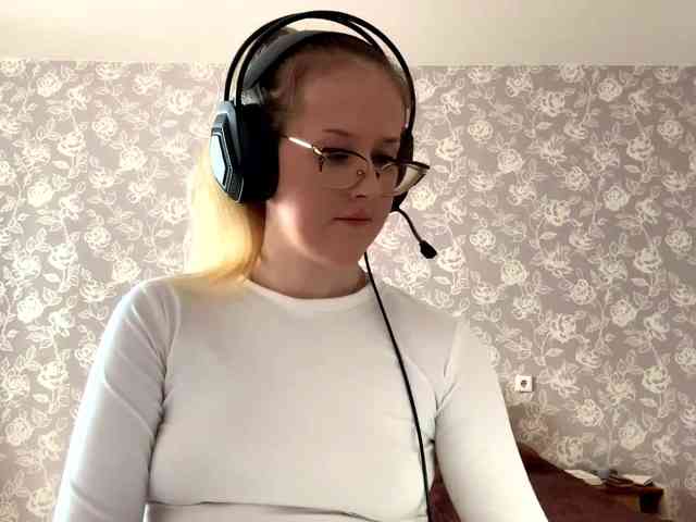 LaceyCockrell webcam