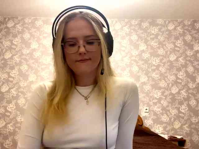 LaceyCockrell webcam