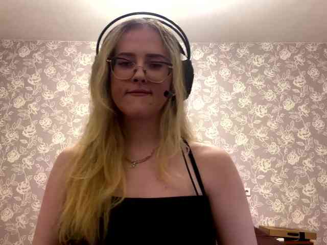 LaceyCockrell webcam