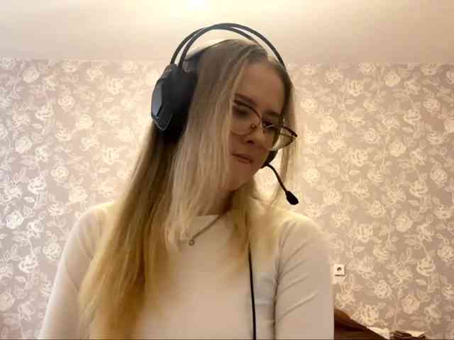 LaceyCockrell webcam