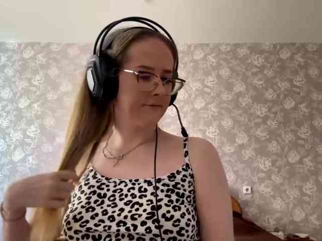 LaceyCockrell webcam