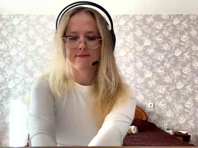 LaceyCockrell webcam