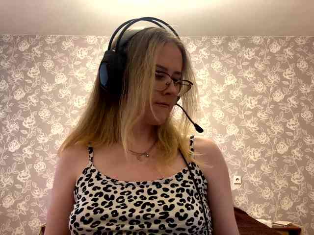 LaceyCockrell webcam