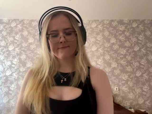 LaceyCockrell webcam
