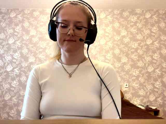 LaceyCockrell webcam