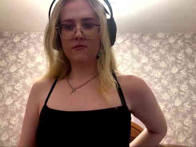 LaceyCockrell webcam