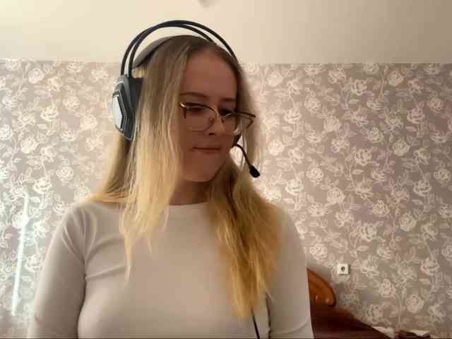 LaceyCockrell webcam