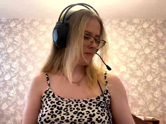 LaceyCockrell webcam