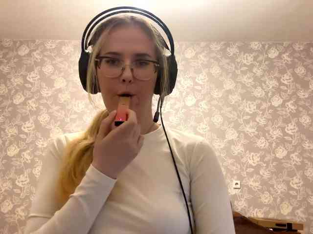 LaceyCockrell webcam